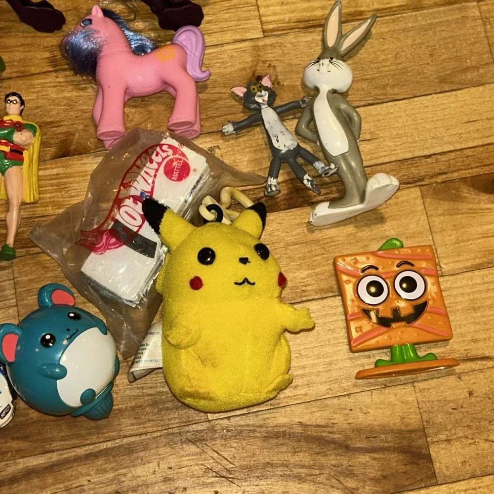 Vintage Toy Junk Drawer Lot Pokemon, Nintendo,‎ Disney D2